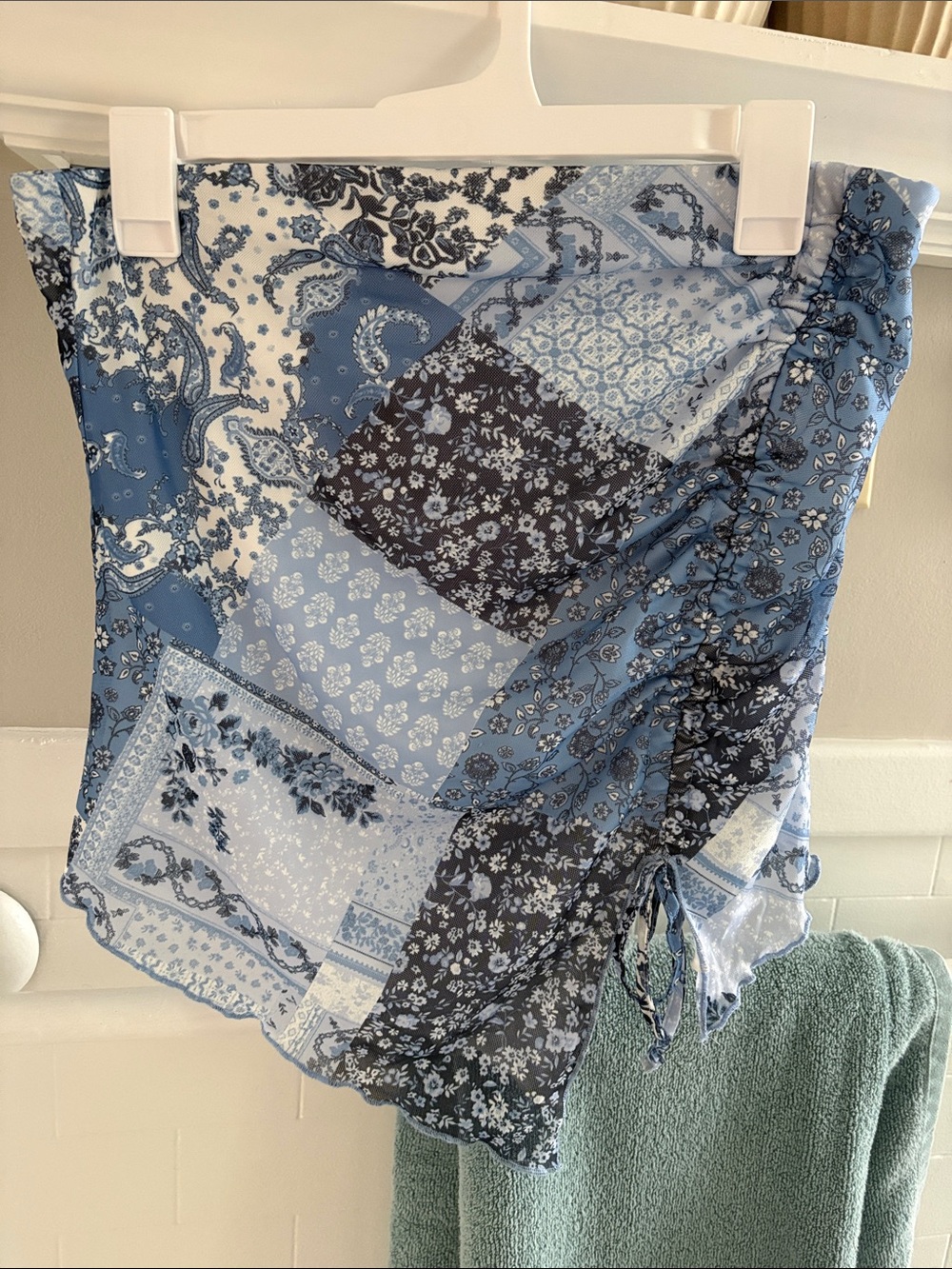 NWT Madden Girl Size Large Blue Patchwork Floral Asymmetrical Tube Top